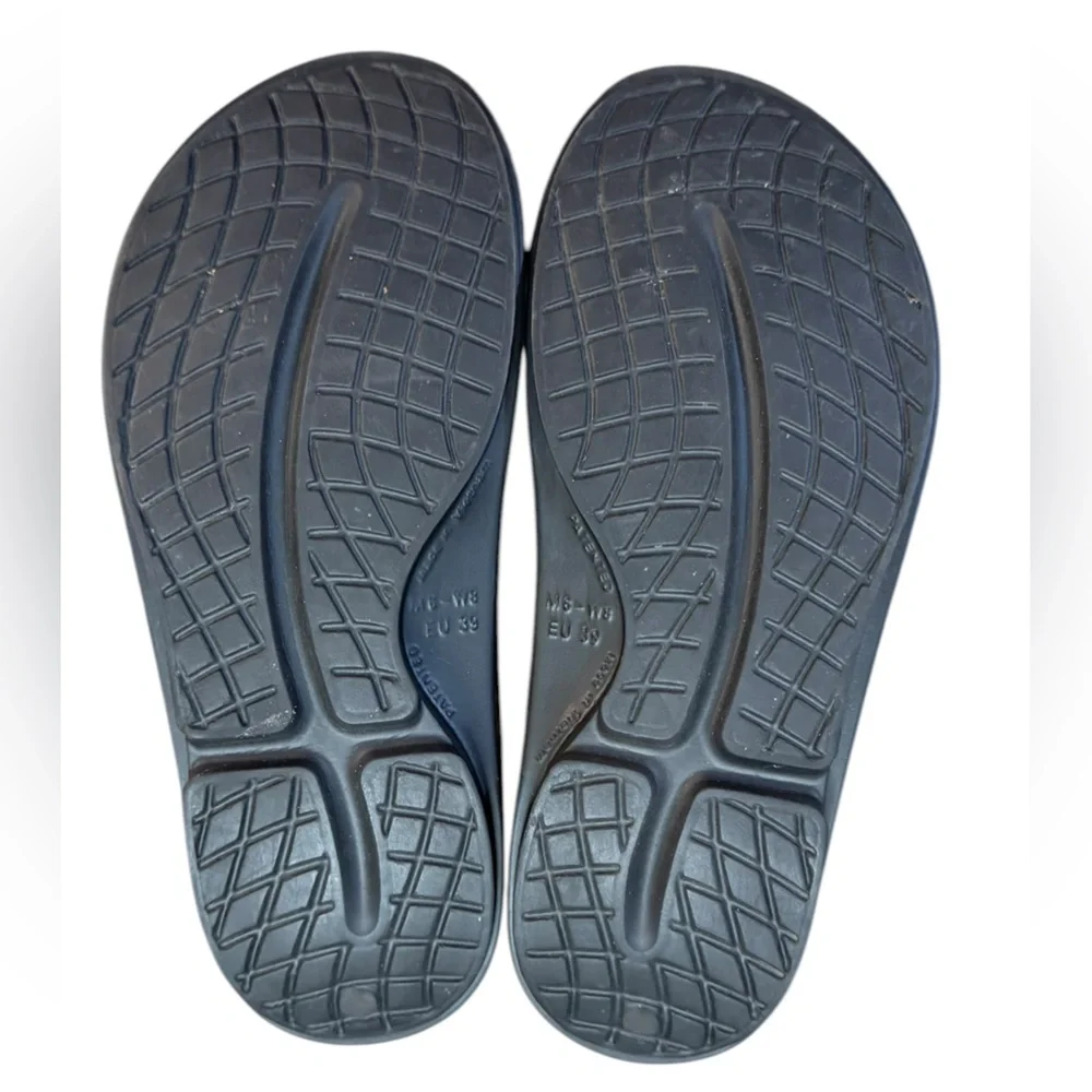OOFOS OOahh Recovery Slide Sandals Women’s Size 8 Men’s Size 6 Black - Picture 7 of 8
